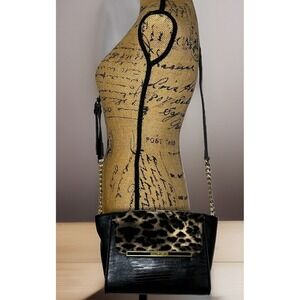 Anne Klein Crossbody Purse Handbag Black  with leopard print Faux Leather Sharp!